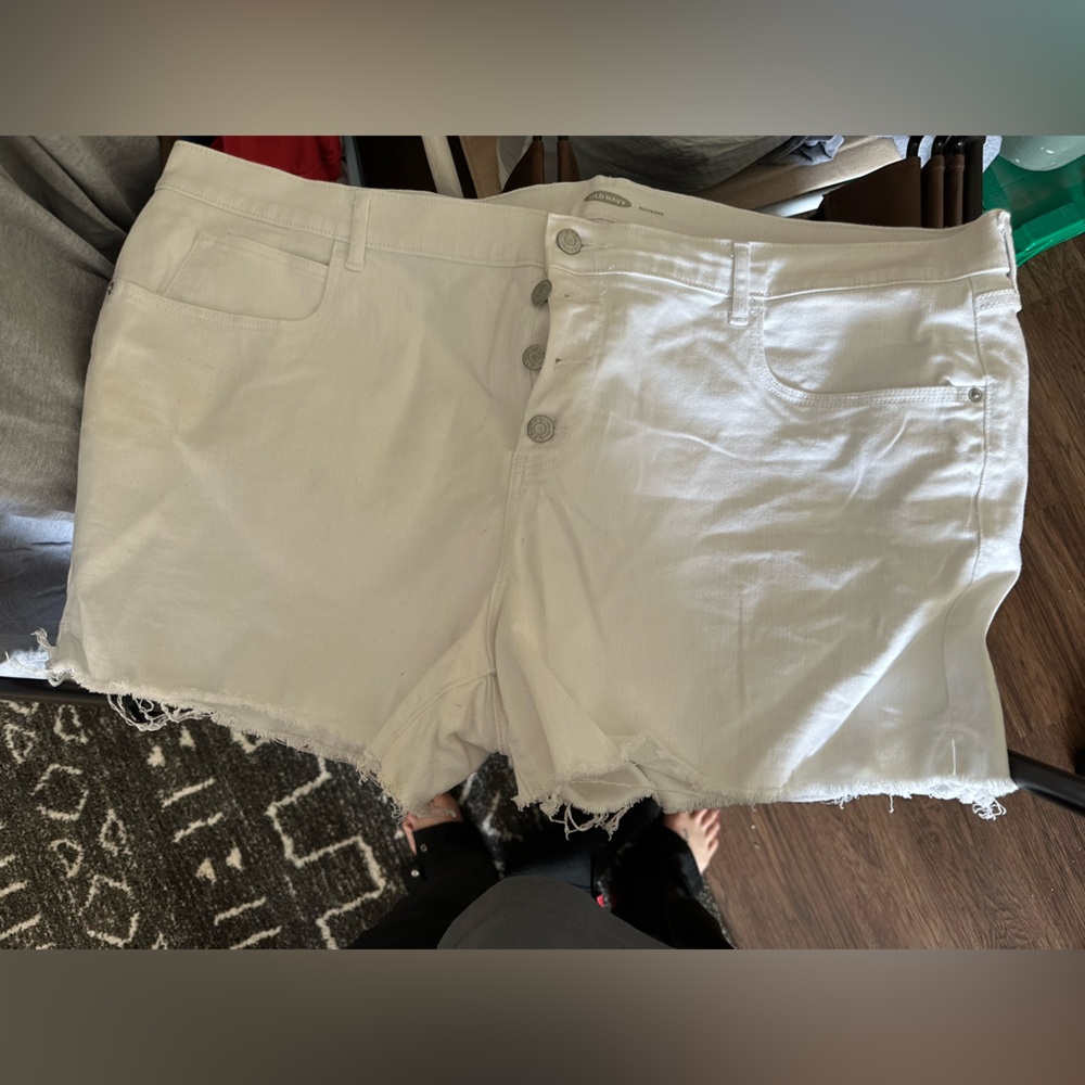 Old Navy white white jean shorts